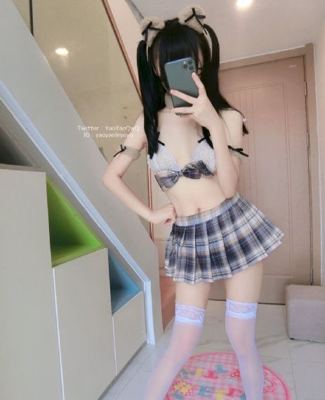 年轻的母亲